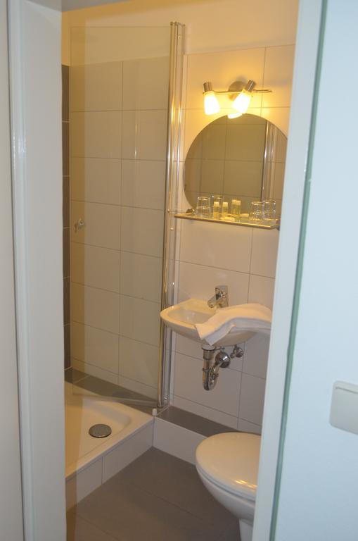 Hotel G\u00E4stehaus Graupner Bamberg Zimmer foto